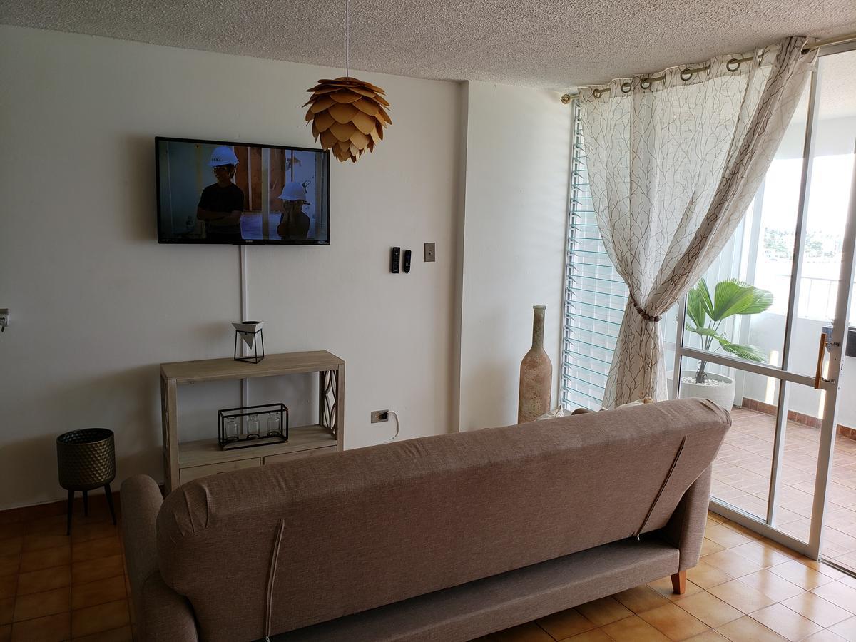 Gorgeous Beach Front Studio With Electricity Water Ac 卢基约 外观 照片
